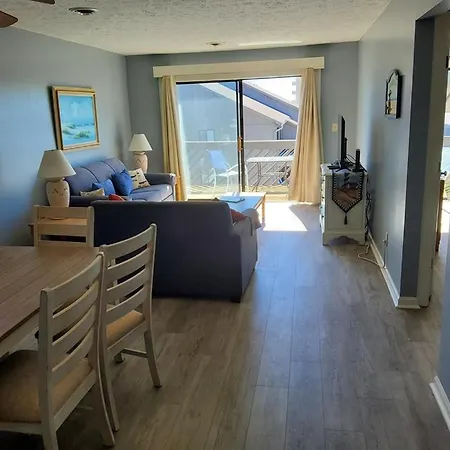 Shipwatch II F317 Apartment